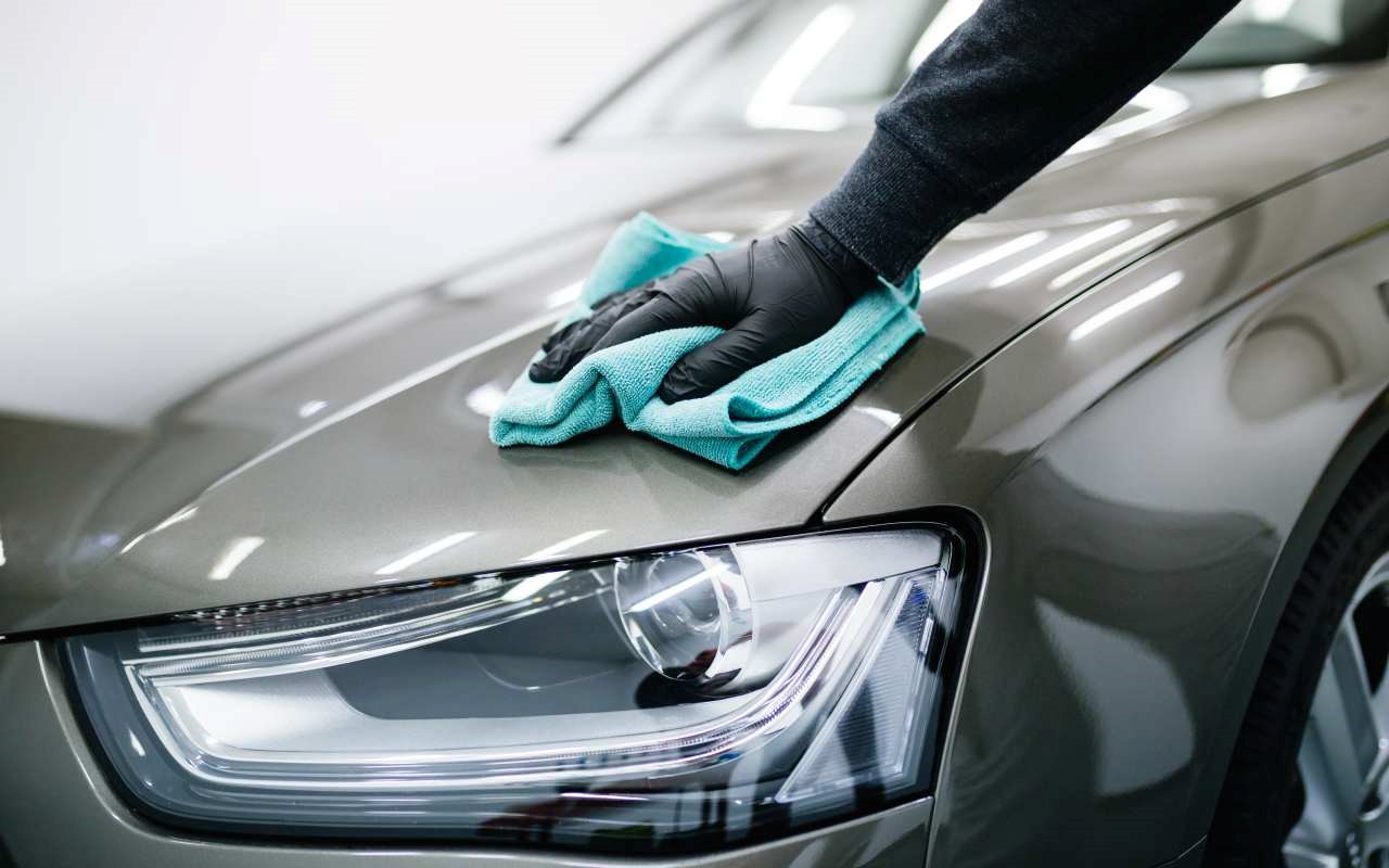 Preparaty stosowane w celu czyszczenia lakieru i karoserii samochodowej