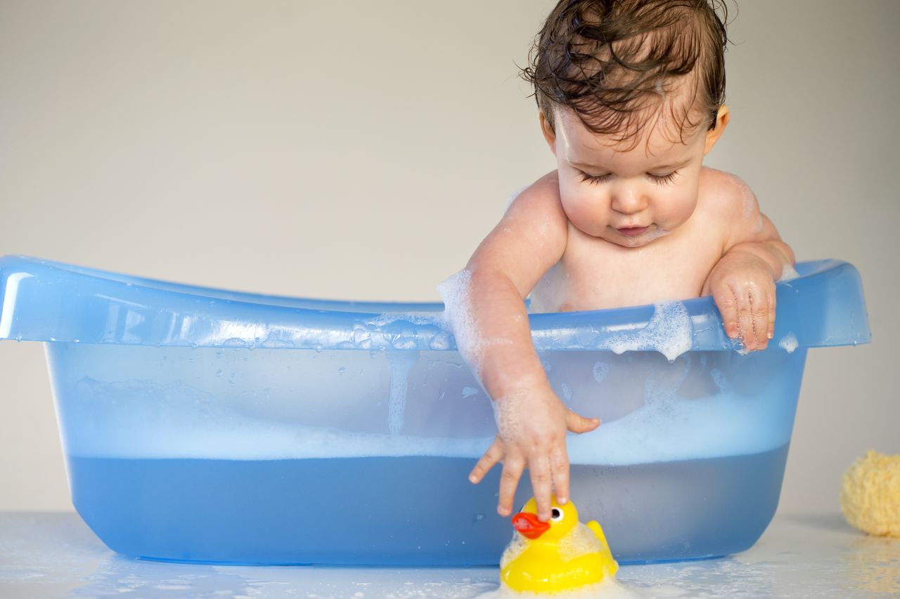 Kąpiel dla malucha – jakie akcesoria?
