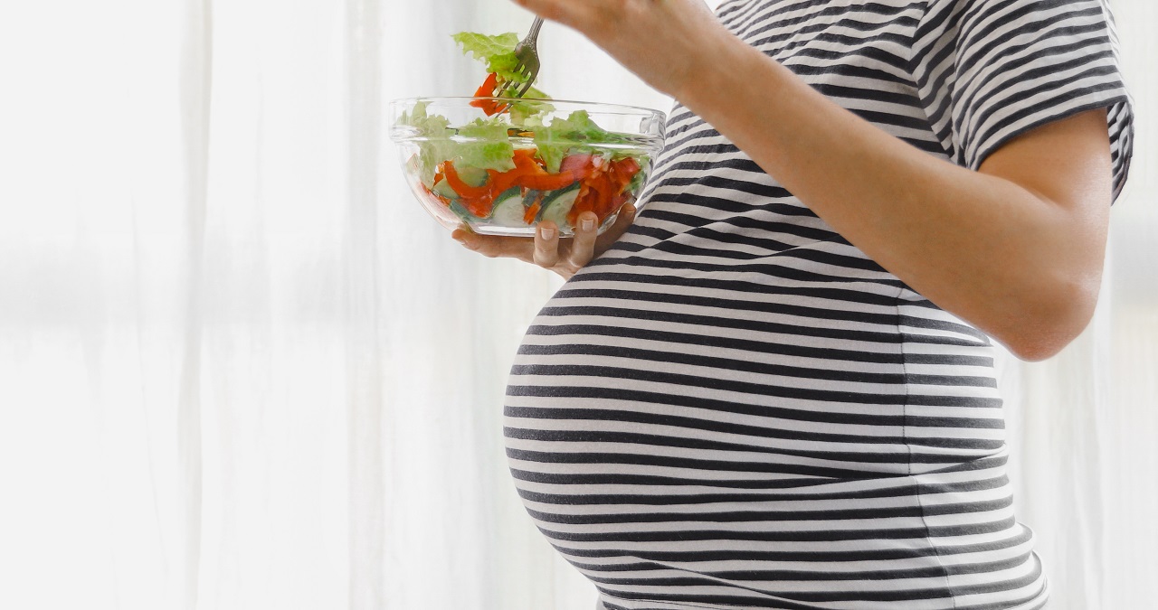 Tuniki ciążowe – dlaczego są popularne?